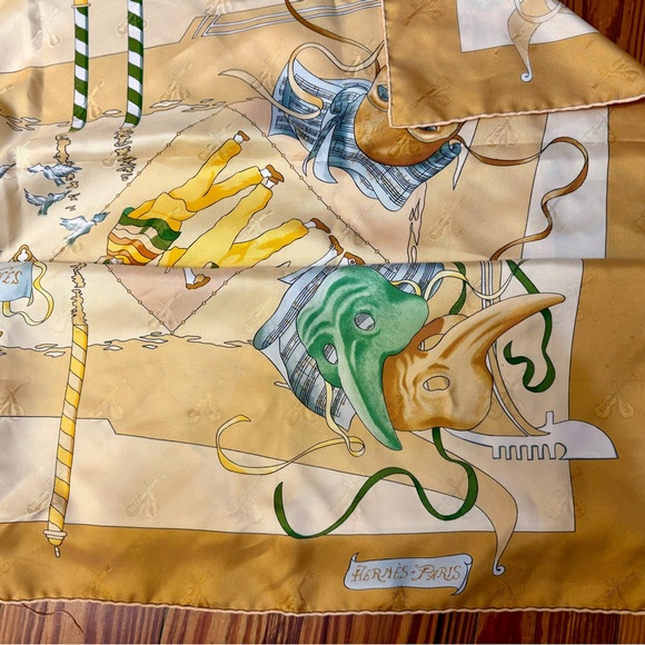 HERMES Vintage Rare Luxury Mandolin Jacquard Silk 90 Scarf “Le Carnaval Venise” - Picture 11 of 16